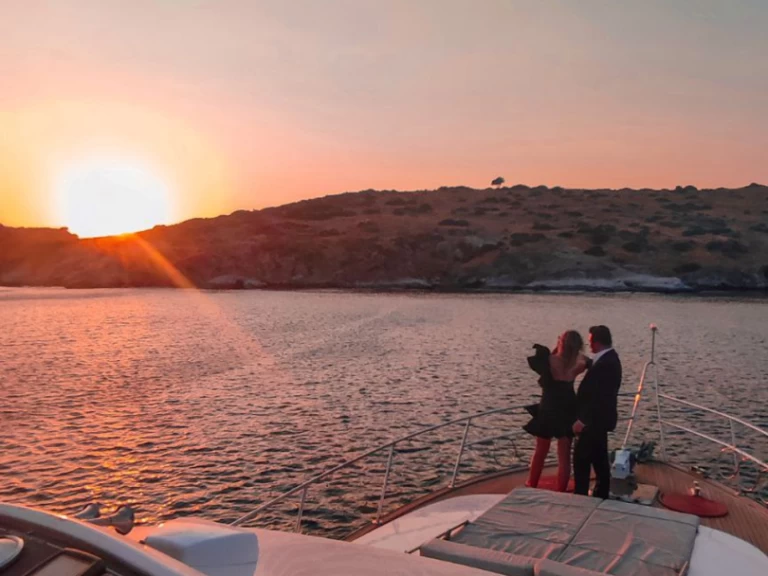 Pronajmout si Gurmeyat custom v Bodrum