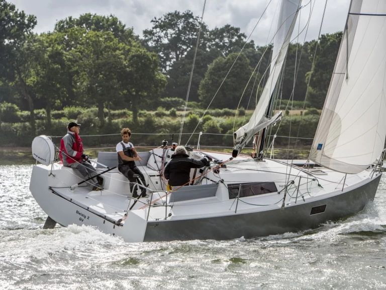 Pronájem Plachetnice v La Trinité-sur-Mer -Pogo Structures Pogo 30