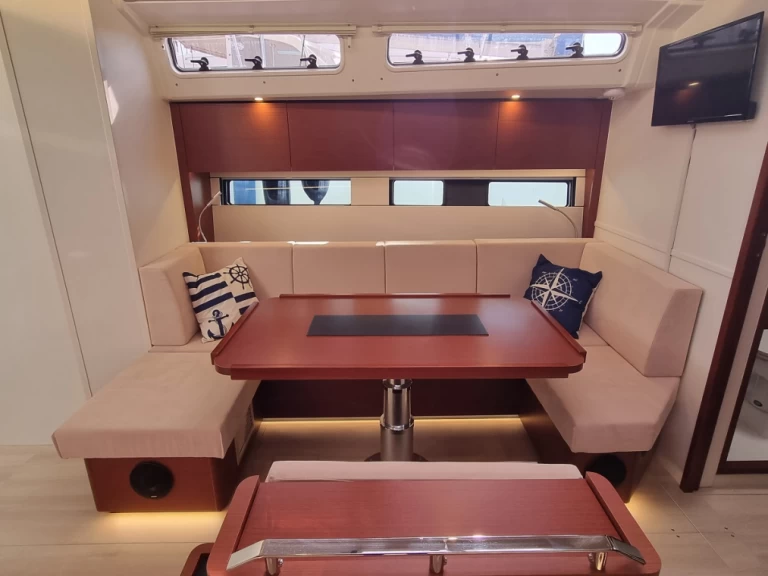 Pronájem Plachetnice Hanse s licencí