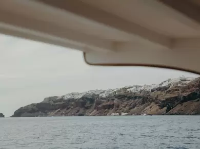 Pronajmout si Custom Made Trehandiri v Oía