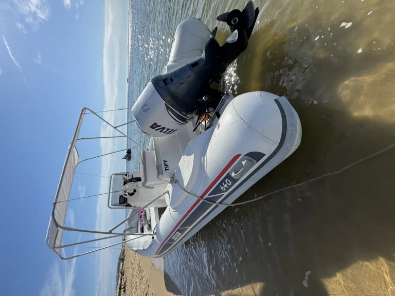 Pronájem Polotuhá loď Selva s licencí