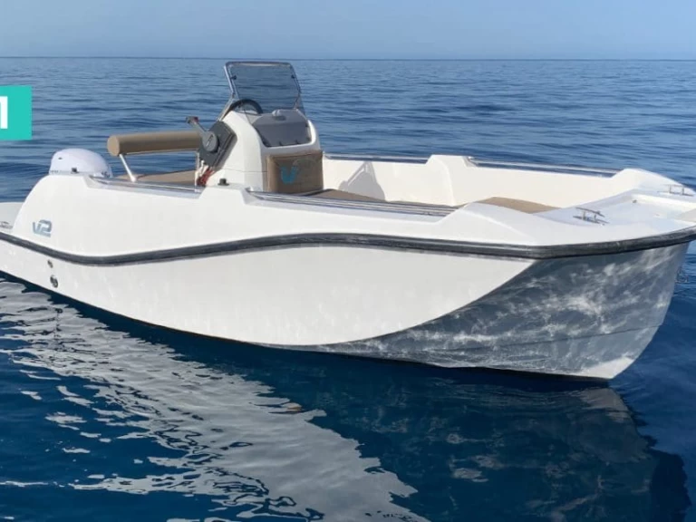 Pronajmout Motorová loď se skipperem či ne V2 BOATS v La Savina