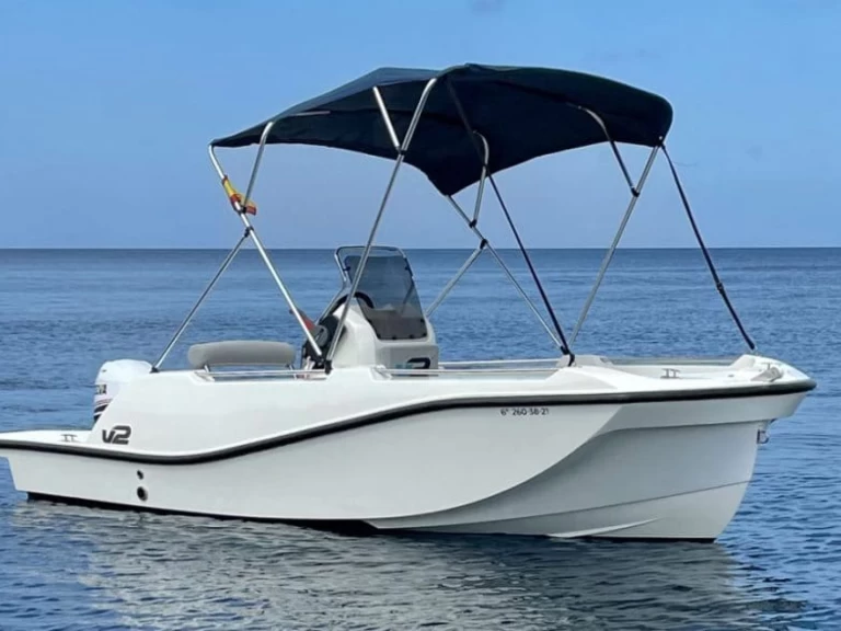 V2 BOATS 5.0 SPORT jednotlivci a charterové společnosti v La Savina