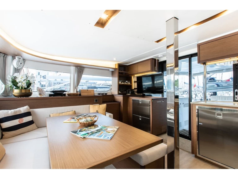 Lagoon Lagoon 46 jednotlivci a charterové společnosti v Fethiye