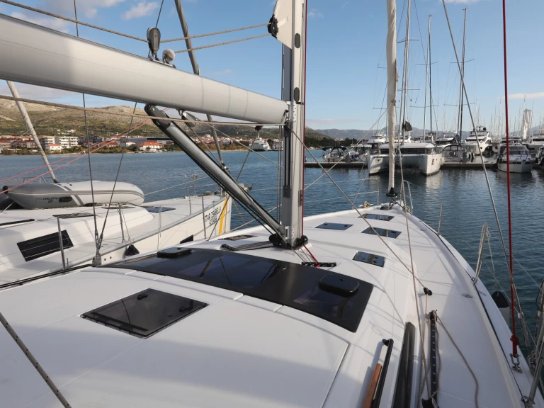 Pronájem lodi Dufour Dufour 470 v Sukošan na Samboatu