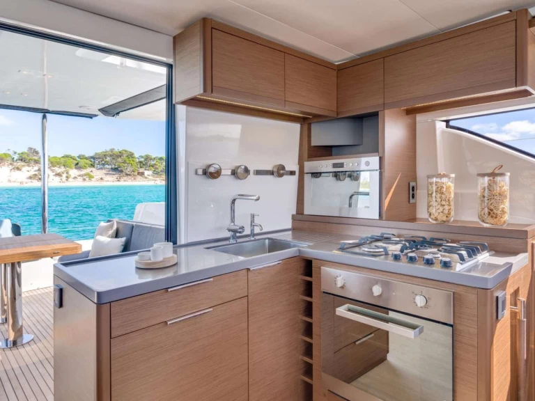 Pronajmout Jachta se skipperem či ne Lagoon v Exuma District