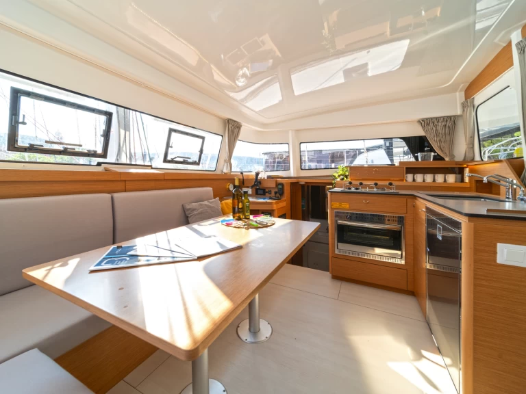 Pronajmout si Excess Excess 11 v Skradin