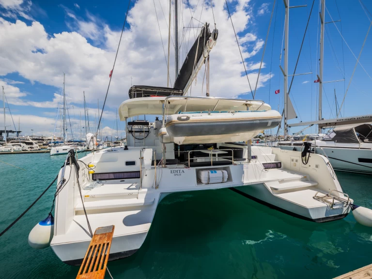 Pronajmout si Lagoon Lagoon 42 v Donji Seget