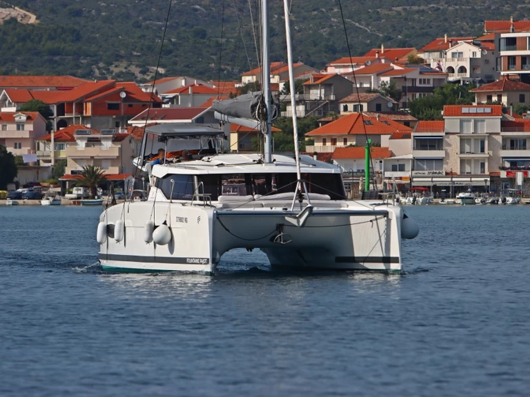 Pronájem Katamarán Fountaine Pajot s licencí