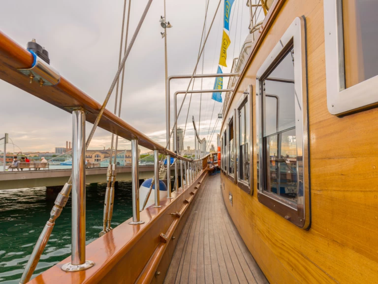 Pronájem lodi Abacus Goleta Karya v Barcelona na Samboatu