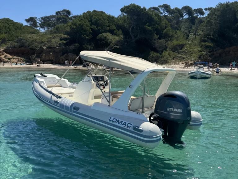 Lomac Lomac 710 IN jednotlivci a charterové společnosti v Hyeres