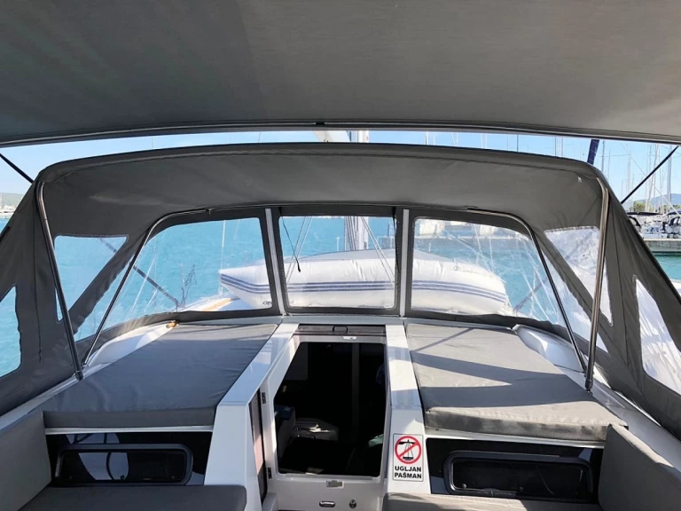 Pronájem lodi Sukošan lákavé ceny Oceanis 51.1