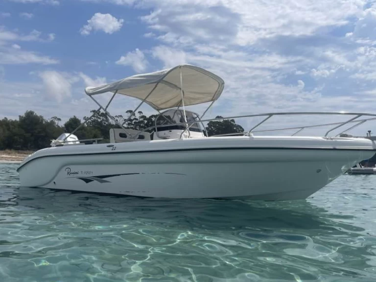 Pronájem jachty v Hyeres -Ranieri Voyager 22 na Samboatu