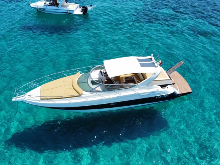 Pronajmout si Cranchi Endurance 39 v Favignana