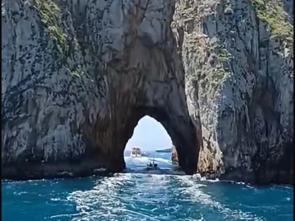 Pronájem jachty v Castellammare di Stabia -Azimut Az 34 na Samboatu