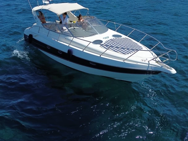 Motorová loď k pronájmu v Cannes za nejlepší cenu