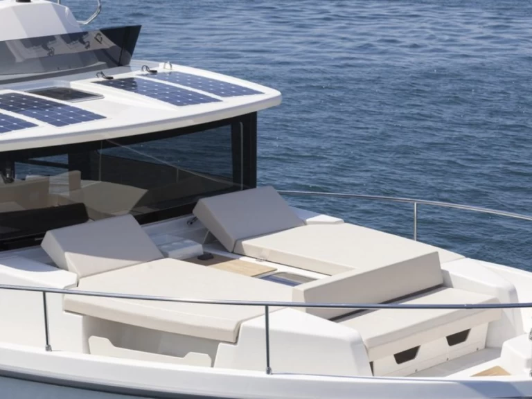 Pronájem lodi Cranchi Cranchi T43 Eco Trawler v Poltu Quatu na Samboatu