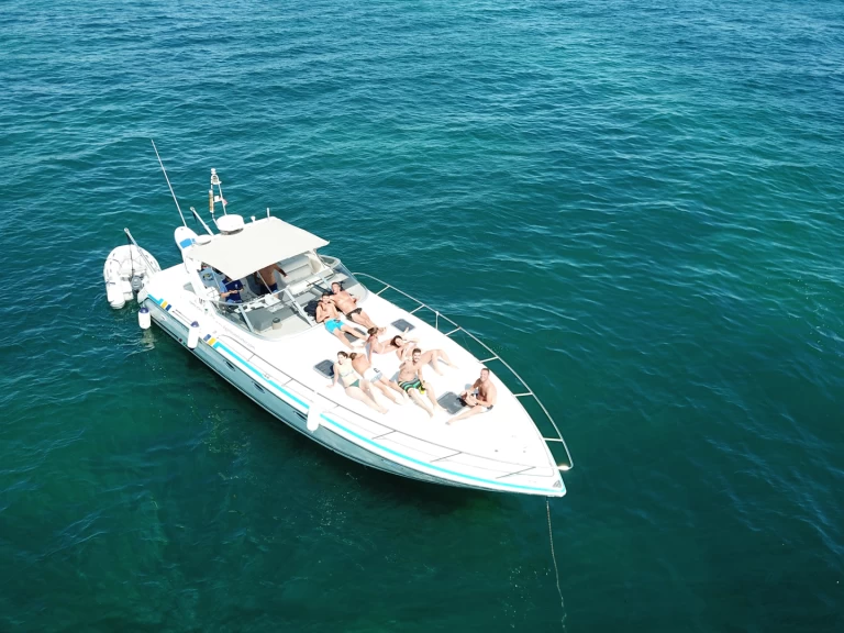 Pronájem lodi Cranchi Mediterranee 40 v Portimão na Samboatu