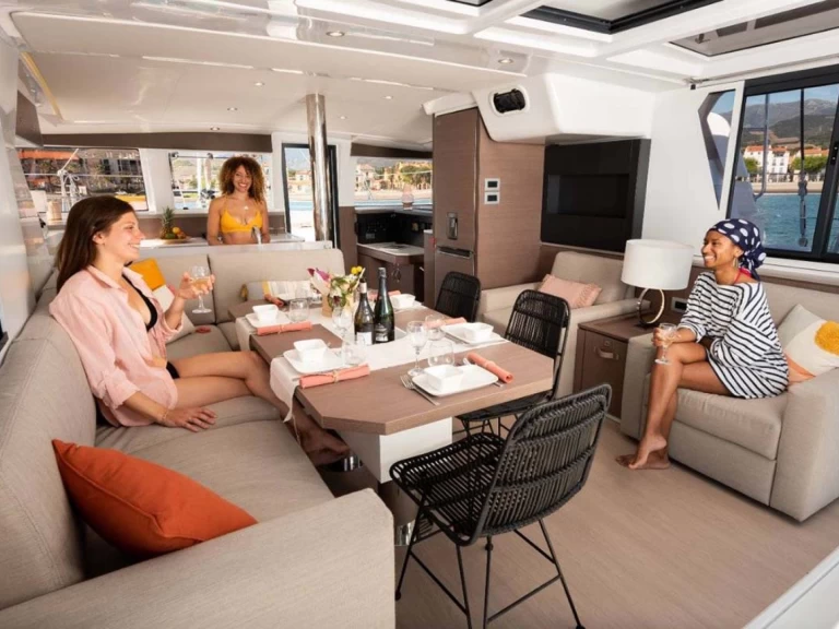 Pronájem Katamarán v Eden Island -Bali Bali 4.2