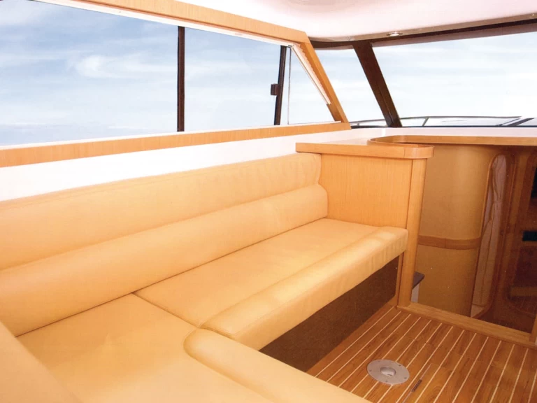 Pronájem Motorová loď FEATON s licencí