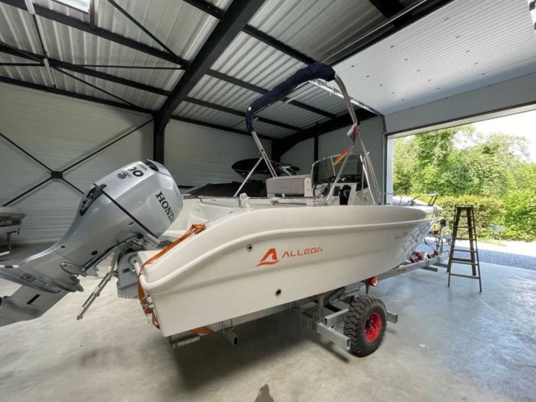 Pronájem lodi Allegra Boats All 19 Open v Annecy na Samboatu