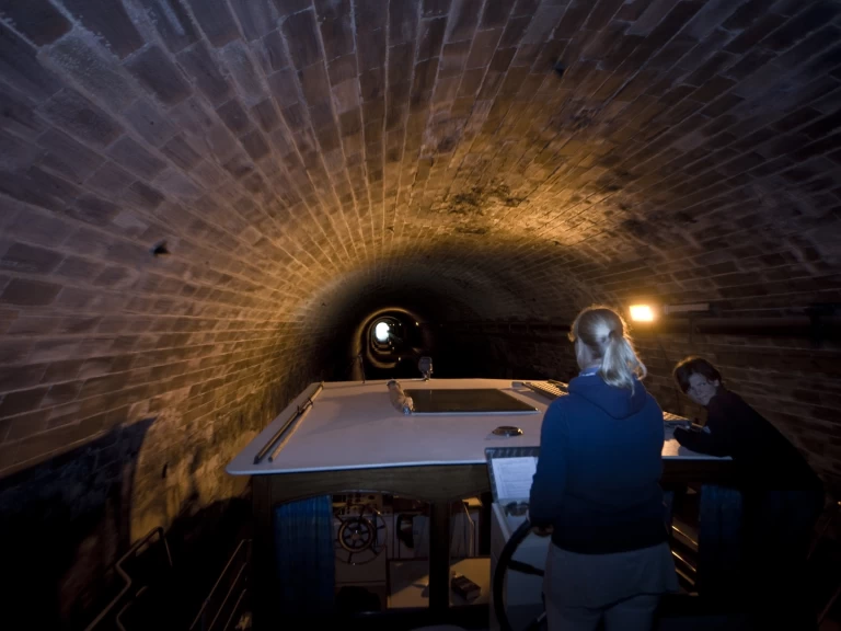 Říční loď k pronájmu v Landkreis Müritz za nejlepší cenu