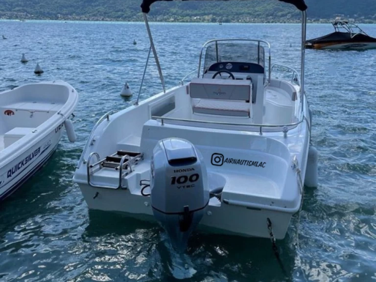 Pronajmout Motorová loď se skipperem či ne Allegra Boats v Annecy