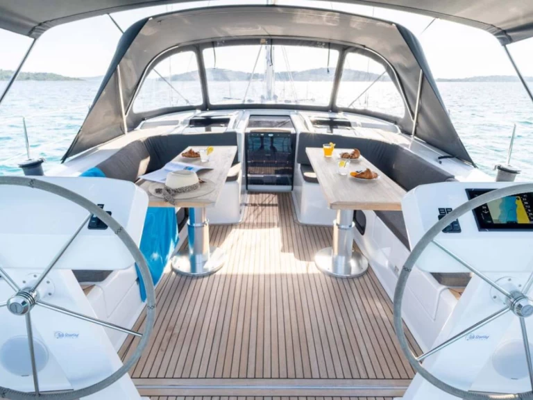 Pronájem jachty v Donji Seget -Hanse Hanse 508 na Samboatu