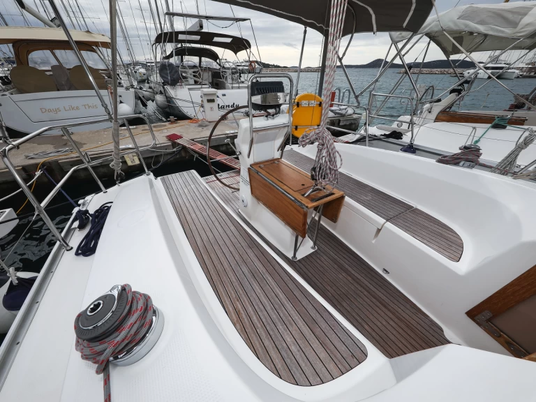 Pronájem Plachetnice Bavaria s licencí