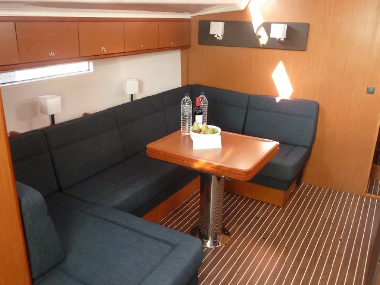 Pronájem Plachetnice Bavaria s licencí