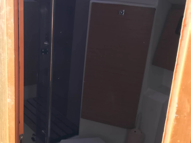 Pronájem Plachetnice Jeanneau s licencí