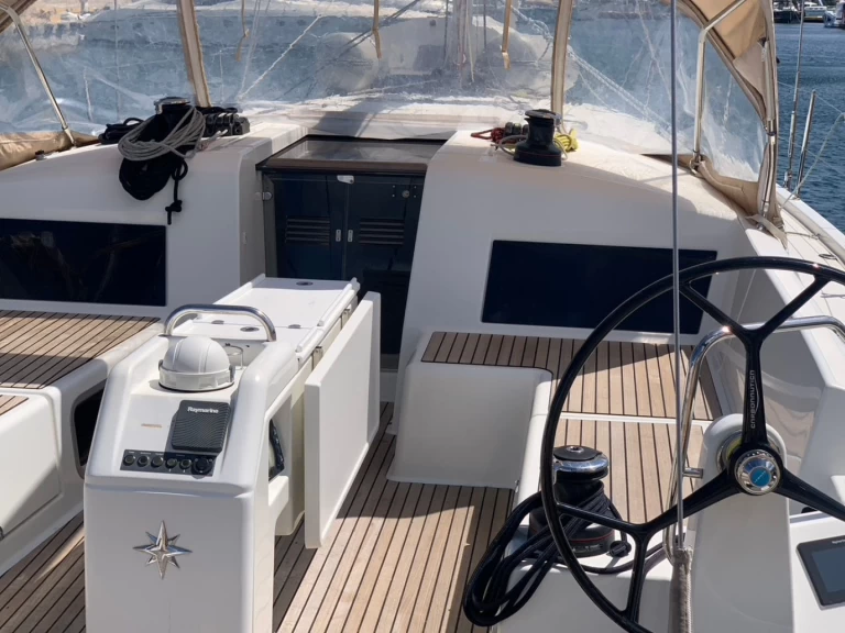 Jeanneau Sun Odyssey 490 jednotlivci a charterové společnosti v Portisco