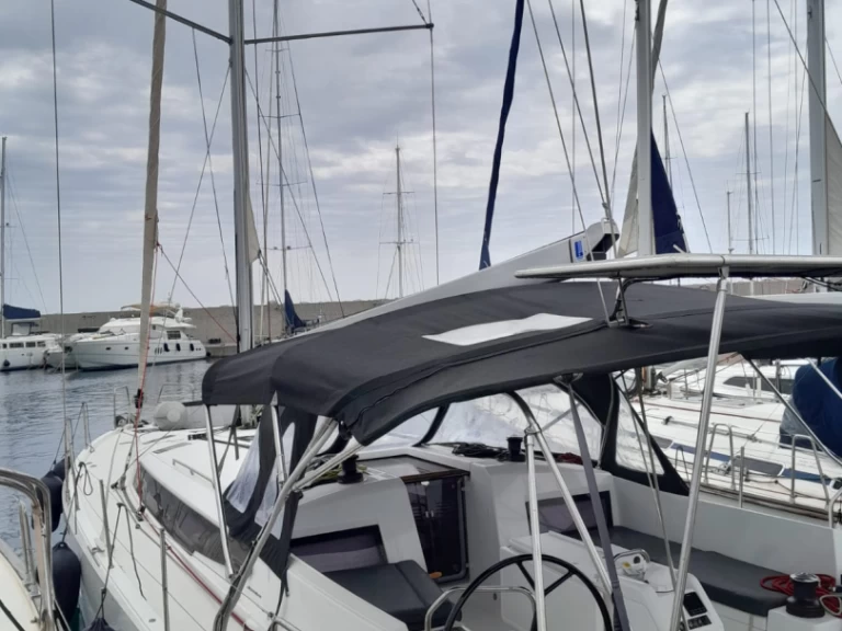 Pronájem jachty v Rhodos -Jeanneau Sun Odyssey 490 na Samboatu