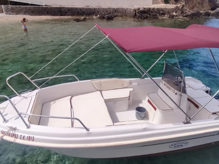 Assos T-Assos jednotlivci a charterové společnosti v Palaiokastrítsa