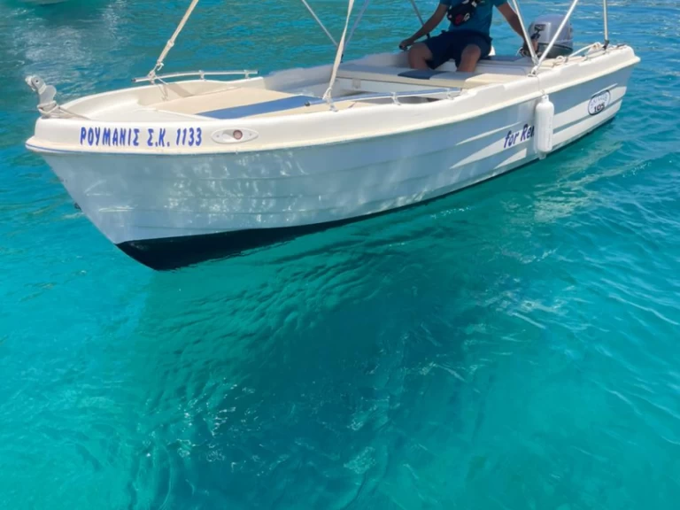 Pronájem lodi En plo 4.70M v Palaiokastrítsa na Samboatu