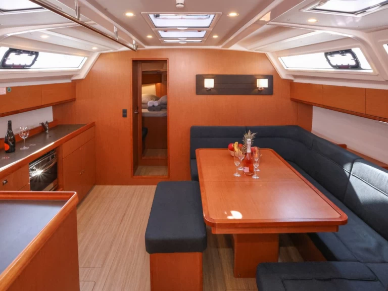 Pronájem jachty v Kaštela -Bavaria Cruiser 46 na Samboatu