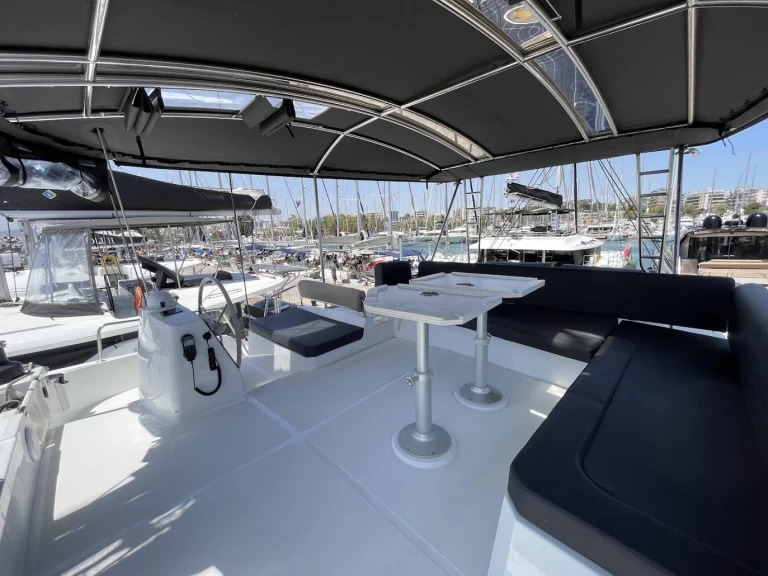 Pronájem lodi Bali Bali 4.8 v Alimos na Samboatu