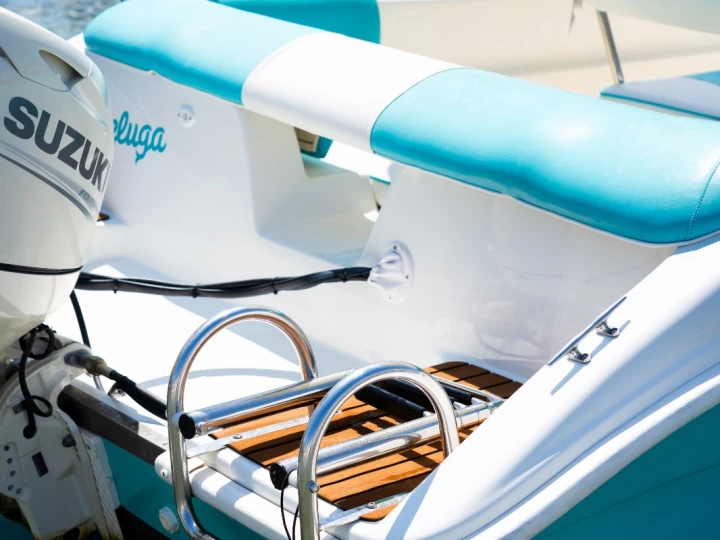 Pronájem lodi Torre Canne lákavé ceny Pescosa 5.80