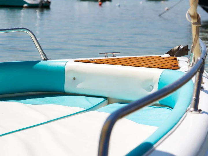 Pronajmout Motorová loď se skipperem či ne Coverline v Torre Canne