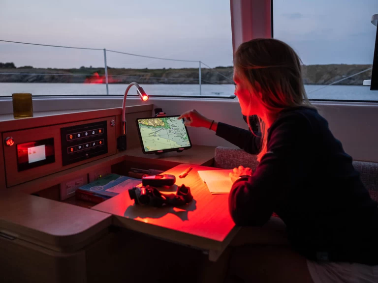 Pronájem Katamarán Bénéteau s licencí