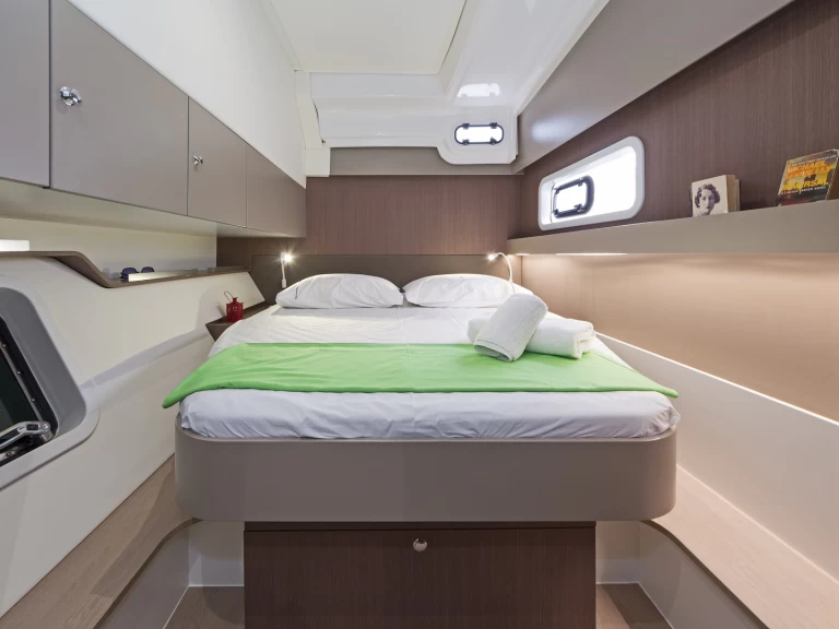 Pronájem Katamarán Bali s licencí