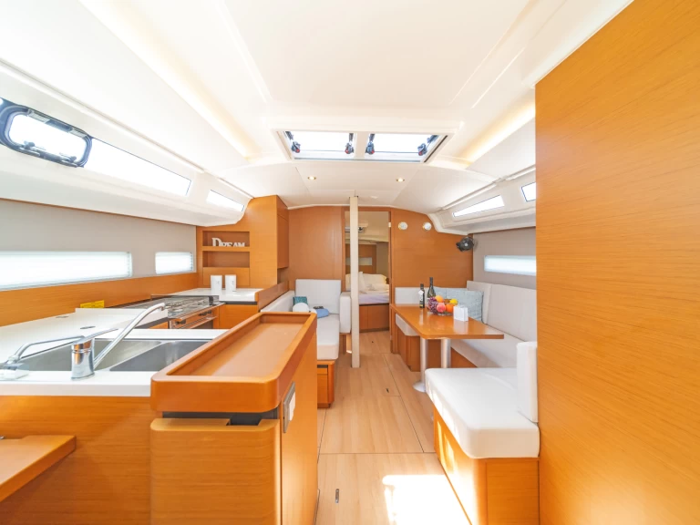 Pronájem Plachetnice Jeanneau s licencí