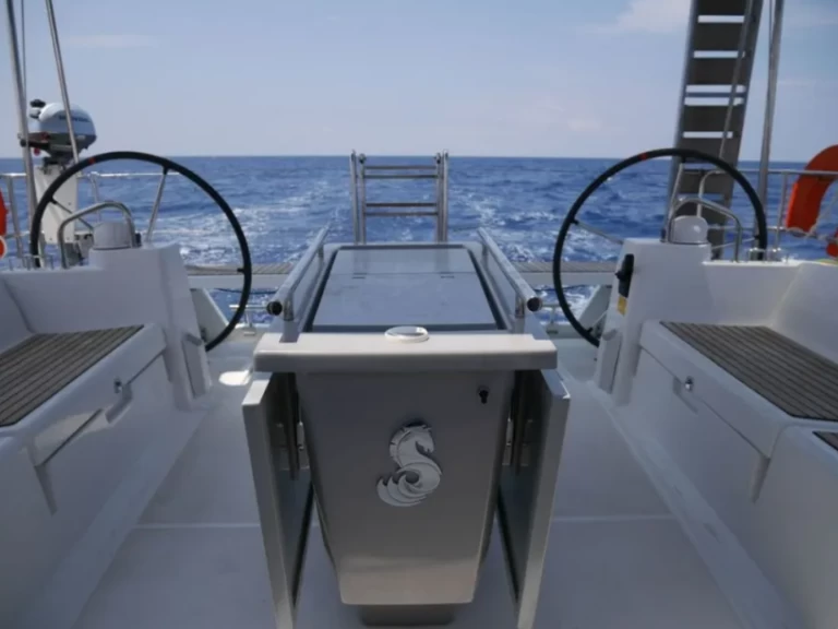 Pronajmout si Bénéteau Oceanis 45 v Lefkáda