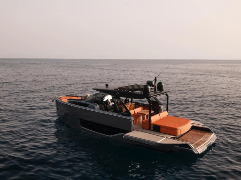 Pronájem lodi Sorrento lákavé ceny A 46 Luxury Tender