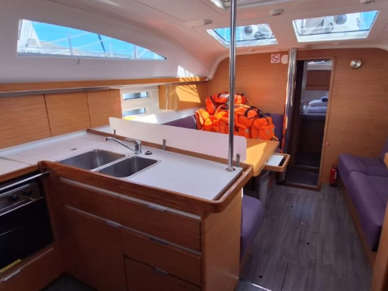 Pronájem Plachetnice v Trogir -Elan Impression 45