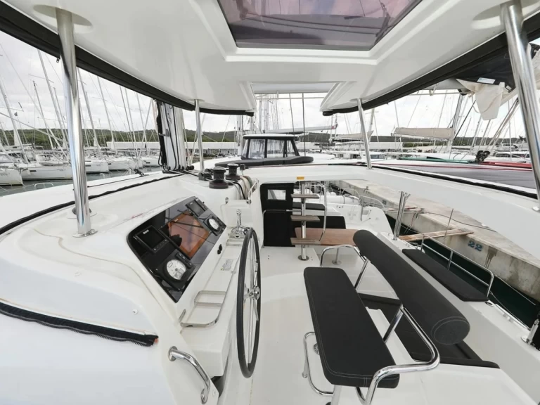 Pronájem lodi Lagoon Lagoon 42 v Kaštela na Samboatu