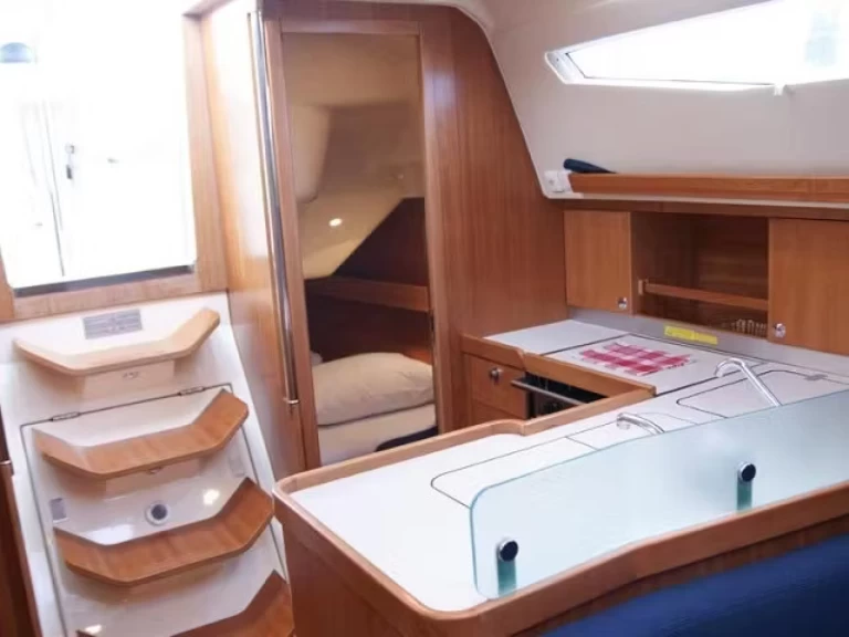 Elan Impression 344 jednotlivci a charterové společnosti v Mali Lošinj