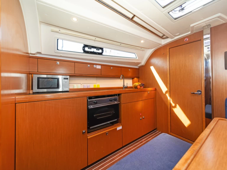 Pronajmout Plachetnice se skipperem či ne Bavaria v Deme of Volos