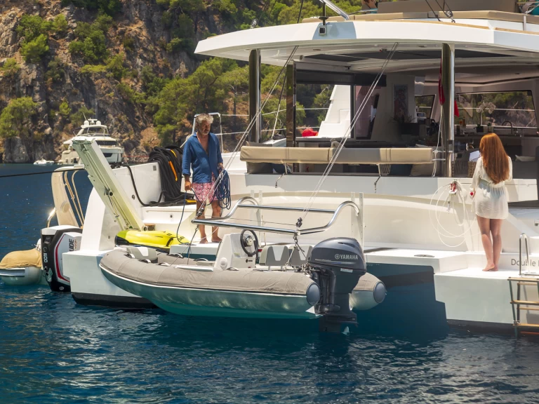 Bali Bali 5.4 jednotlivci a charterové společnosti v Sukošan