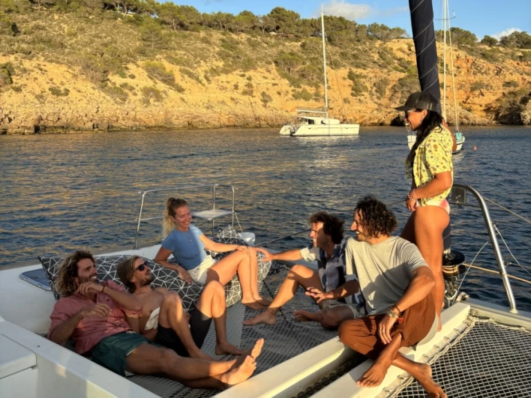 Pronájem Katamarán Lagoon s licencí